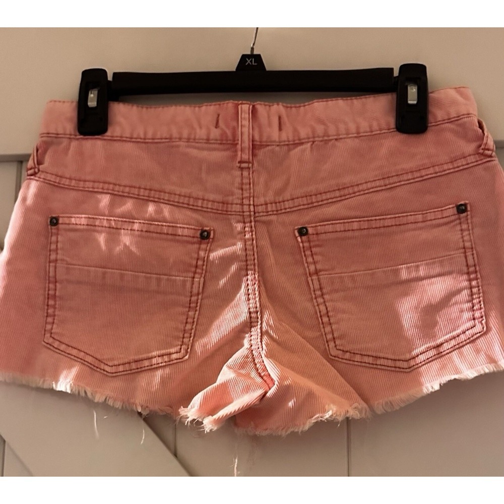 WOMEN'S FREE PEOPLE NEON PINK CORDUROY SHORT HIP SHORTS SZ 25‎ - Picture 2 of 4